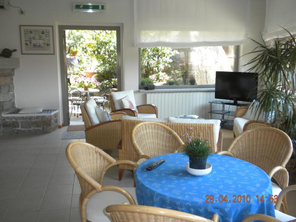 Hotel La Roccia Palau Exteriör bild
